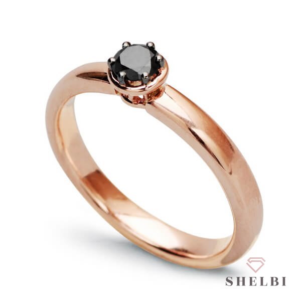 Złoty pierścionek zaręczynowy czarny brylant mephisto różowe złoto Staviori