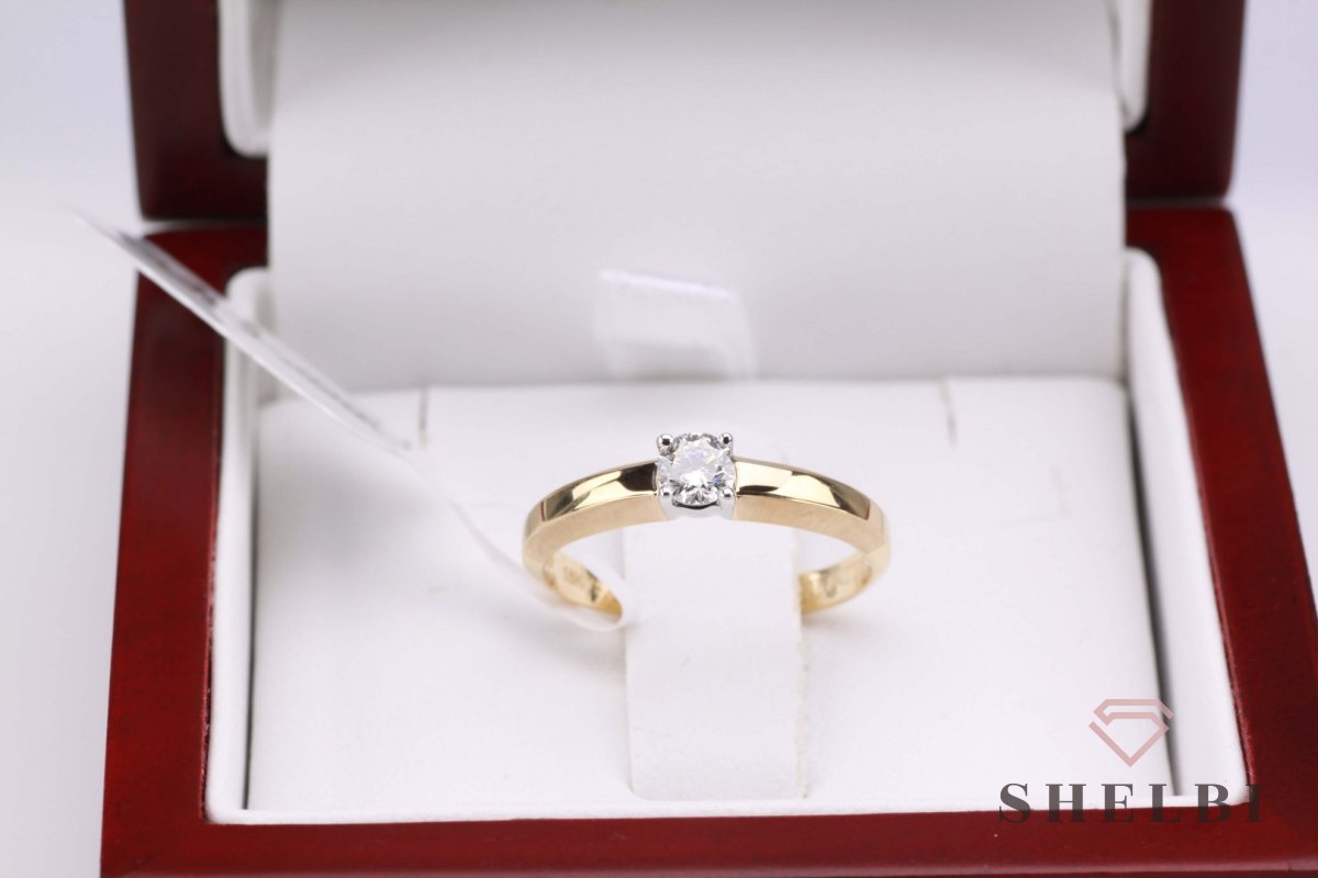 Złoty pierścionek zaręczynowy z brylantem białe i żółte złoto Staviori