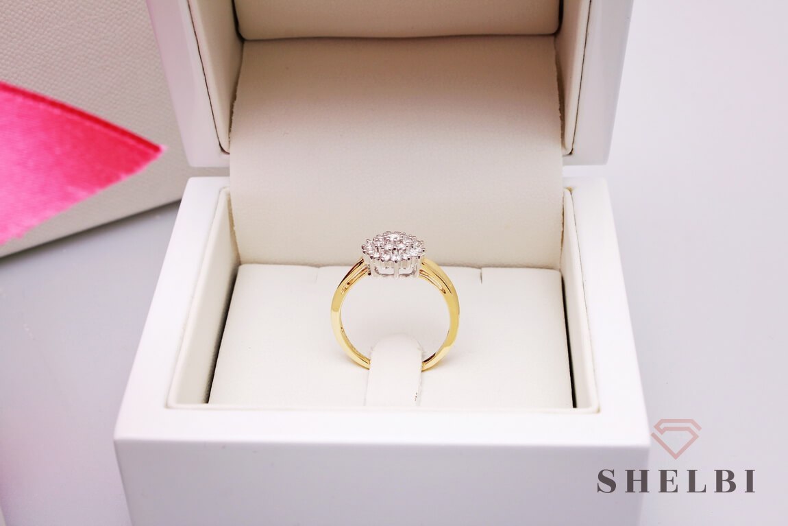 Złoty pierścionek z brylantami żółte i białe złoto Staviori