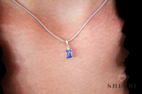 Złoty wisiorek z tanzanitem i diamentem białe złoto Staviori Złoty wisiorek z tanzanitem i diamentem białe złoto Staviori