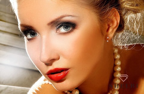Złote kolczyki z diamentami pr. 585 Złote kolczyki z diamentami pr. 585