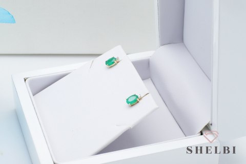 Złote kolczyki ze szmaragdem i diamentami żółte złoto Staviori pr. 585 styl wiktoriański Złote kolczyki ze szmaragdem i diamentami żółte złoto Staviori pr. 585 styl wiktoriański
