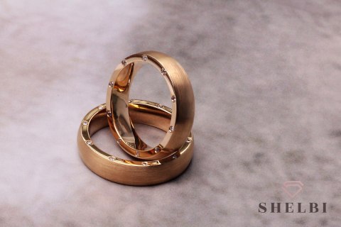 Złota obrączka z diamentami Staviori Złota obrączka z diamentami Staviori