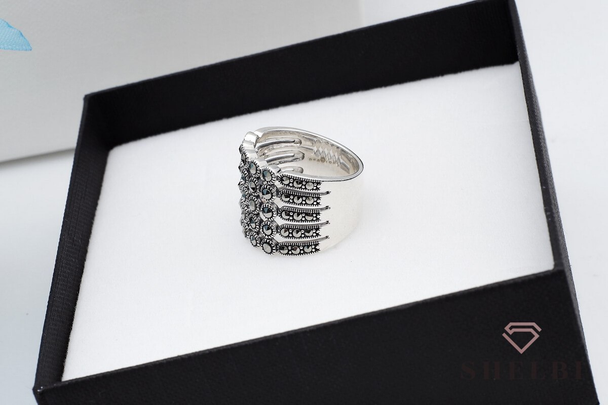 Srebrny pierścionek szeroki z markazytami Staviori