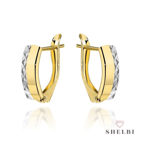Kolczyki złote z diamentowaniem z boku na angielskim zapięciu 585 SHELBI